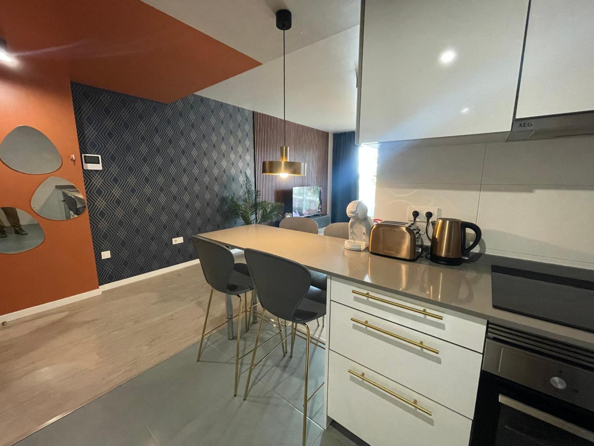 Brand New Apartment With Gym&Rooftop Pool. Марбеля Екстериор снимка